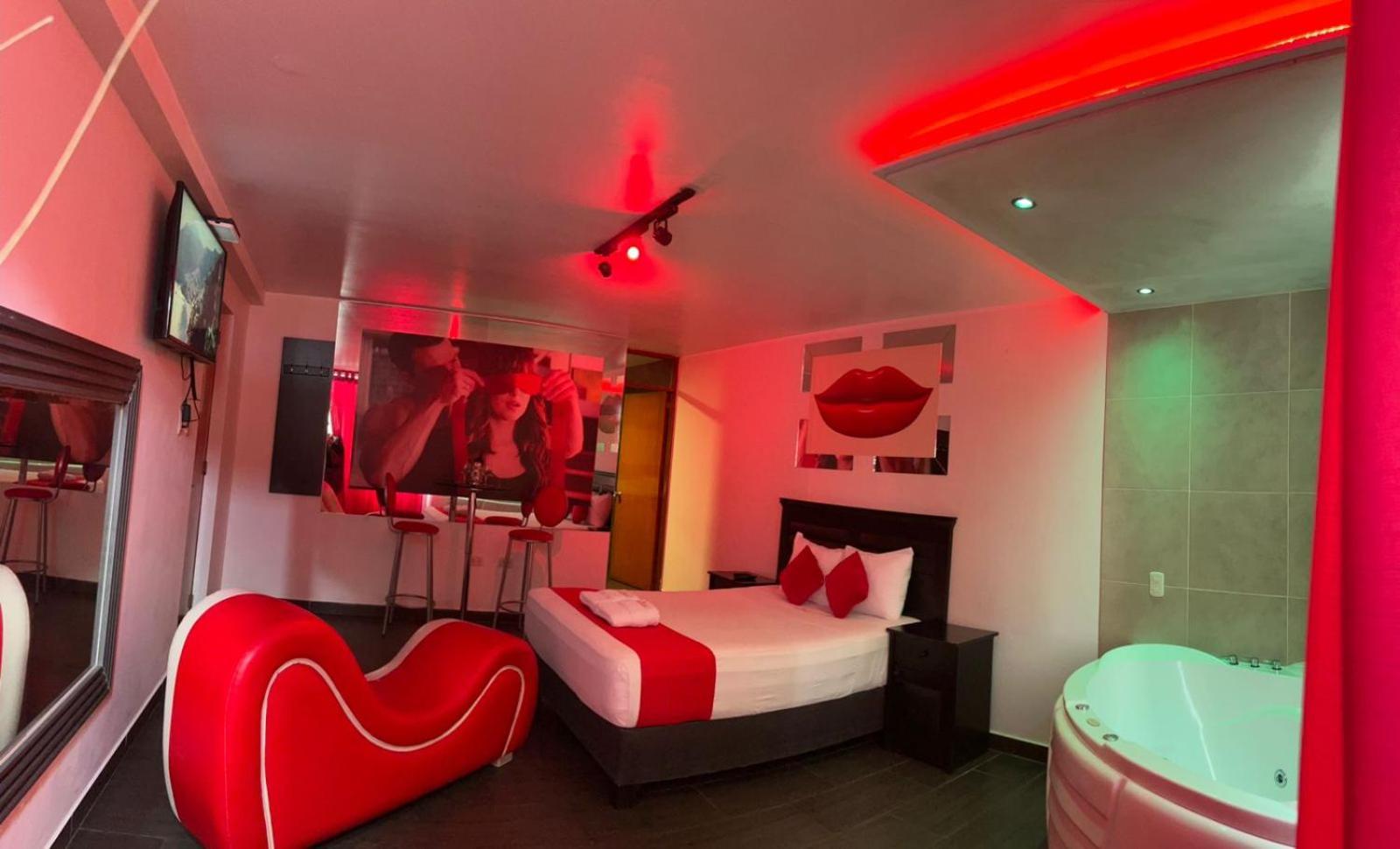 Golden Dream'S Hotel Lima Bagian luar foto